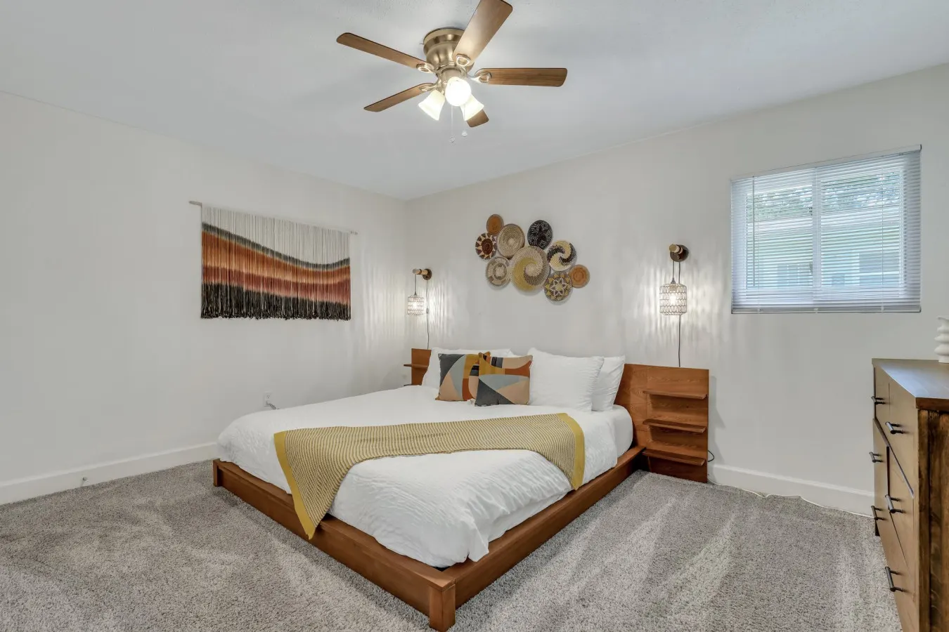 Savannah Poolside Perch, Pool, Hot tub, Pet Friendly 13