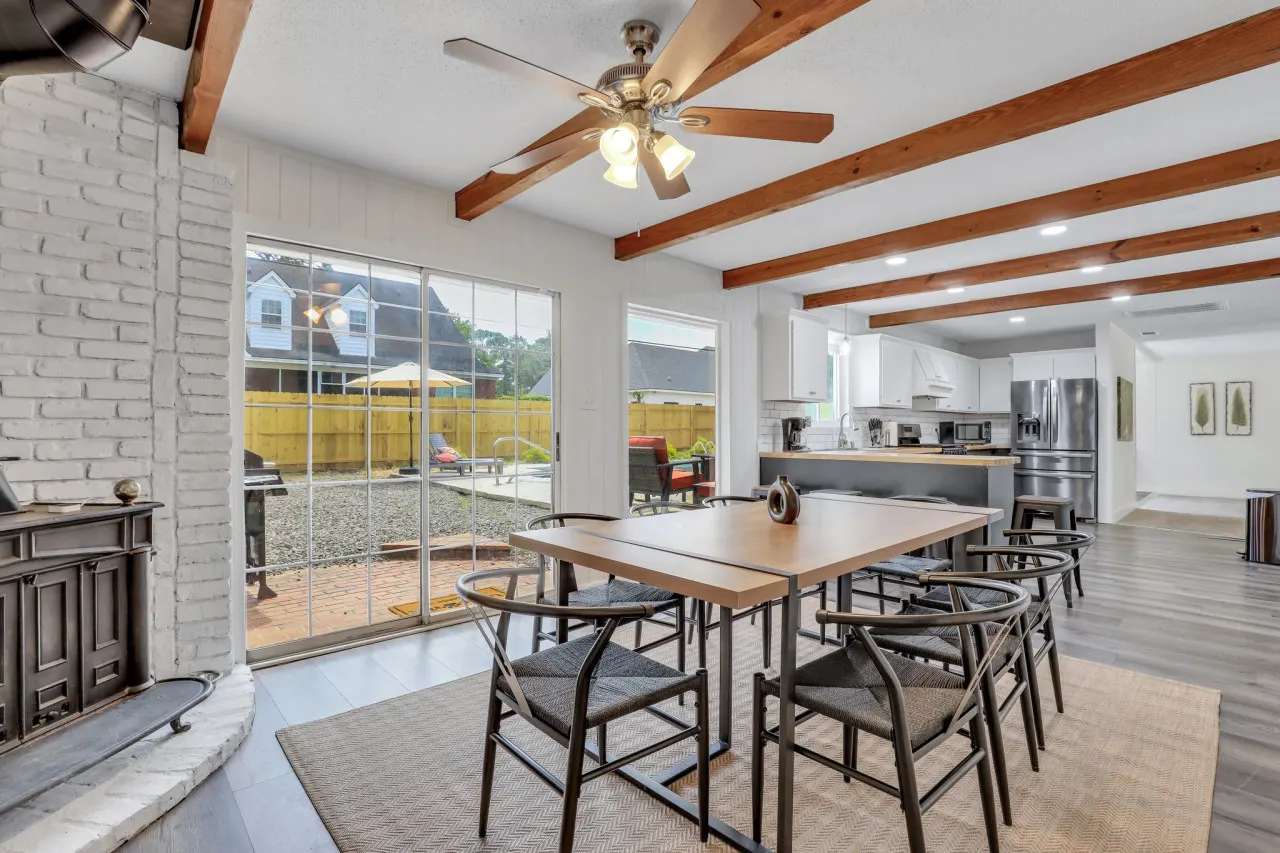 Savannah Poolside Perch, Pool, Hot tub, Pet Friendly 17