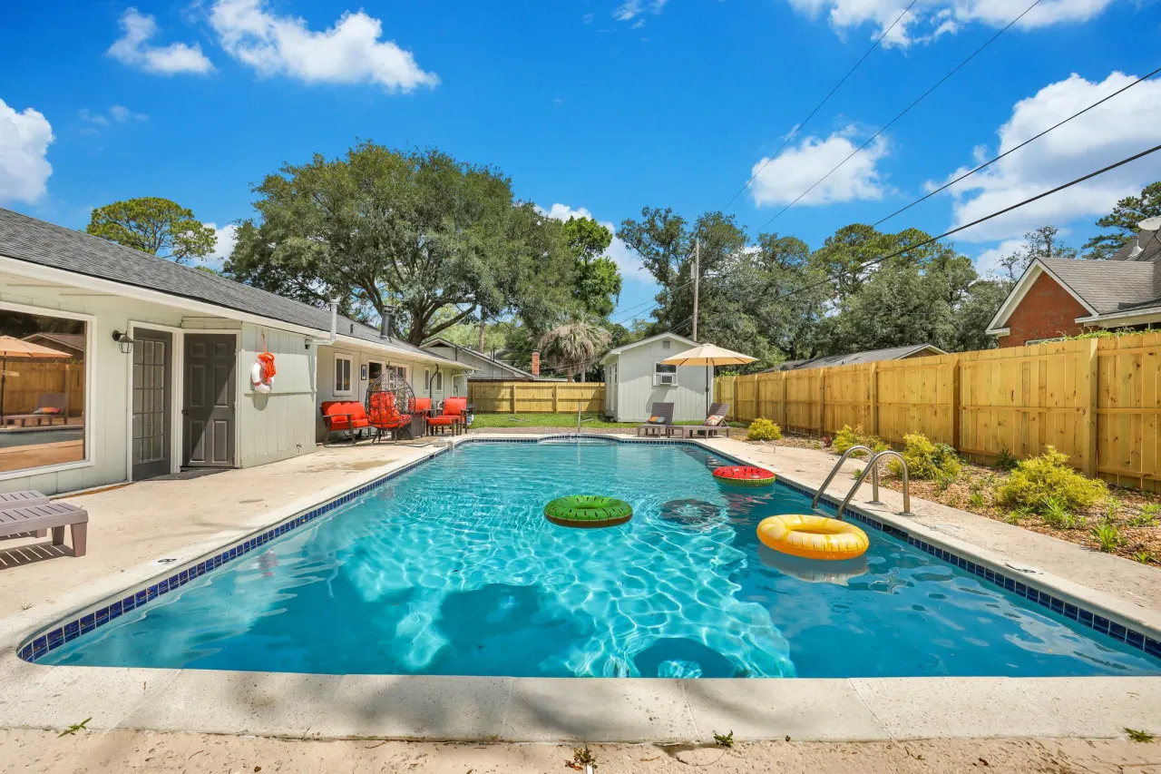 Savannah Poolside Perch, Pool, Hot tub, Pet Friendly 8