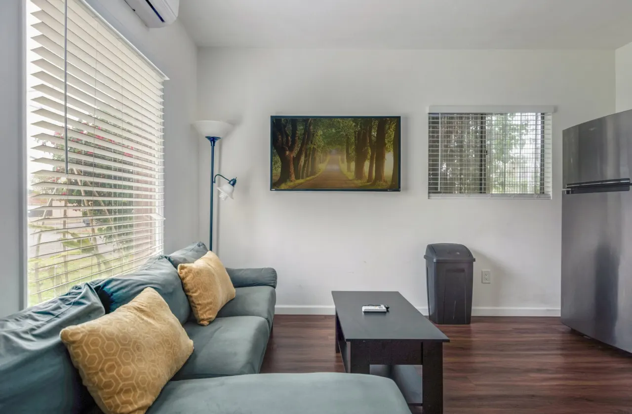 2BDRM ADU 4min2Hospital Close To Freeway 6