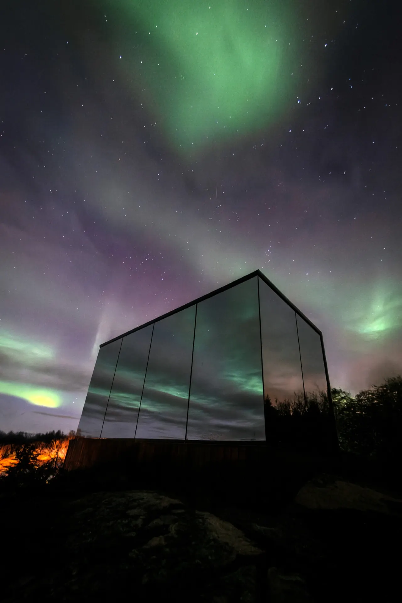 Nowhere & Near • Mirror Cabin • WonderInn Arctic