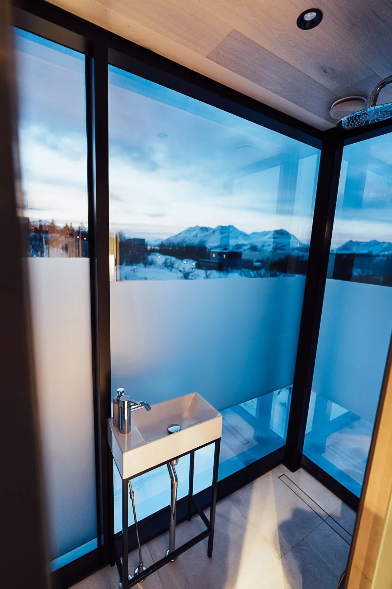 Nowhere & Near Mirror Cabin WonderInn Arctic 10