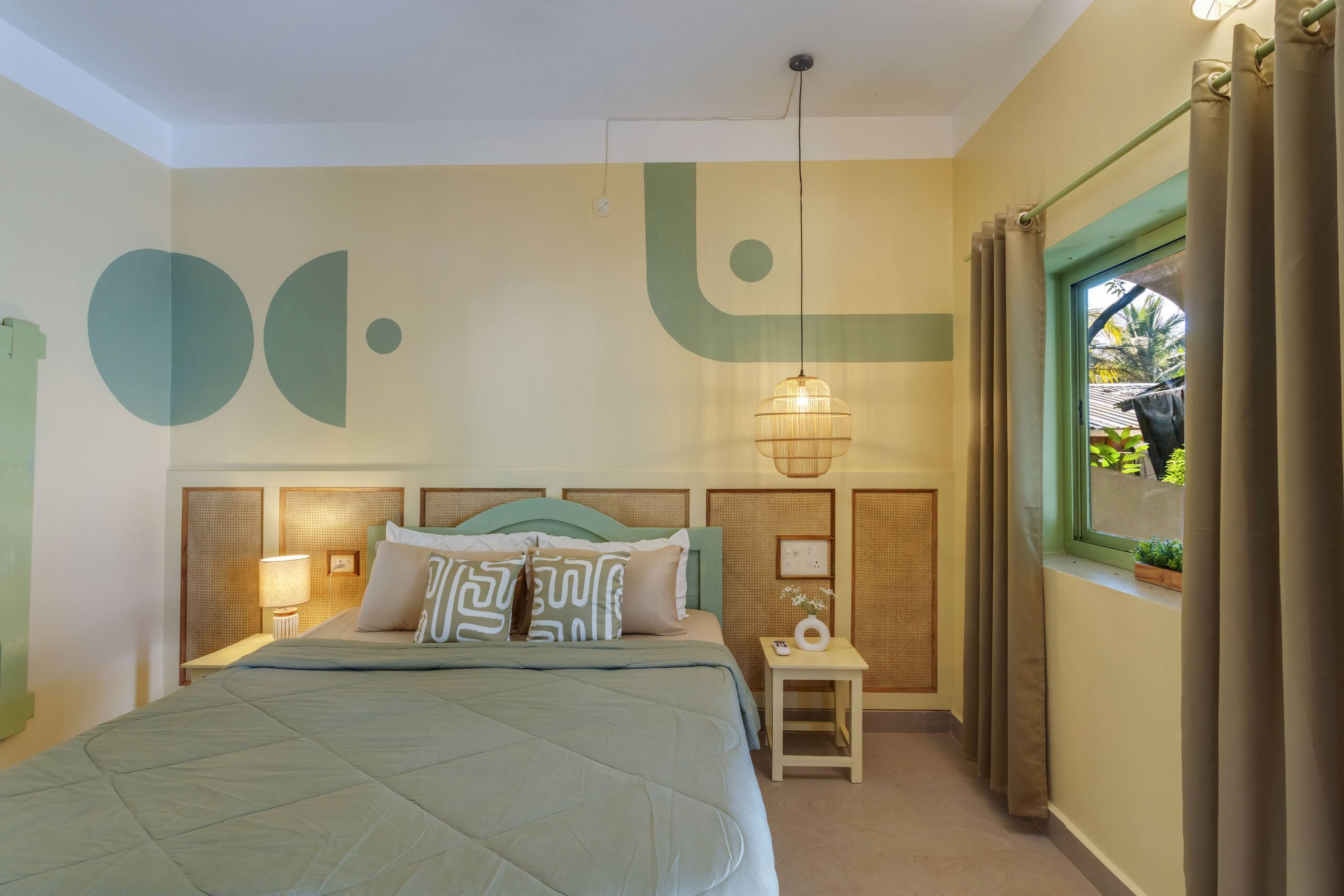 Green View 1BR with Pool 1min Walk to Morjim Beach 13