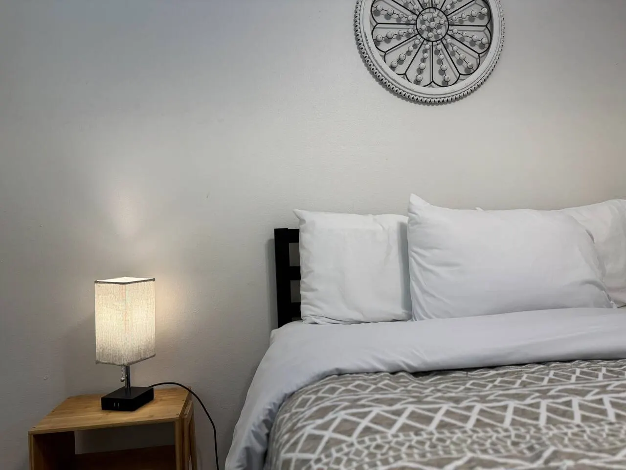 Furnished & Cozy 2BR Near UAMS — photo 4