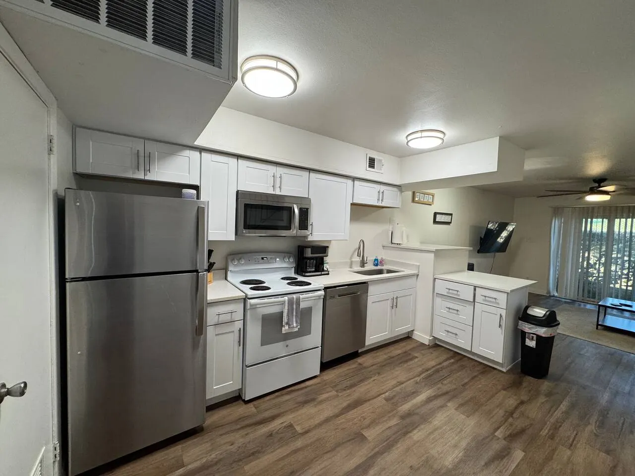 Furnished & Cozy 2BR Near UAMS — photo 5