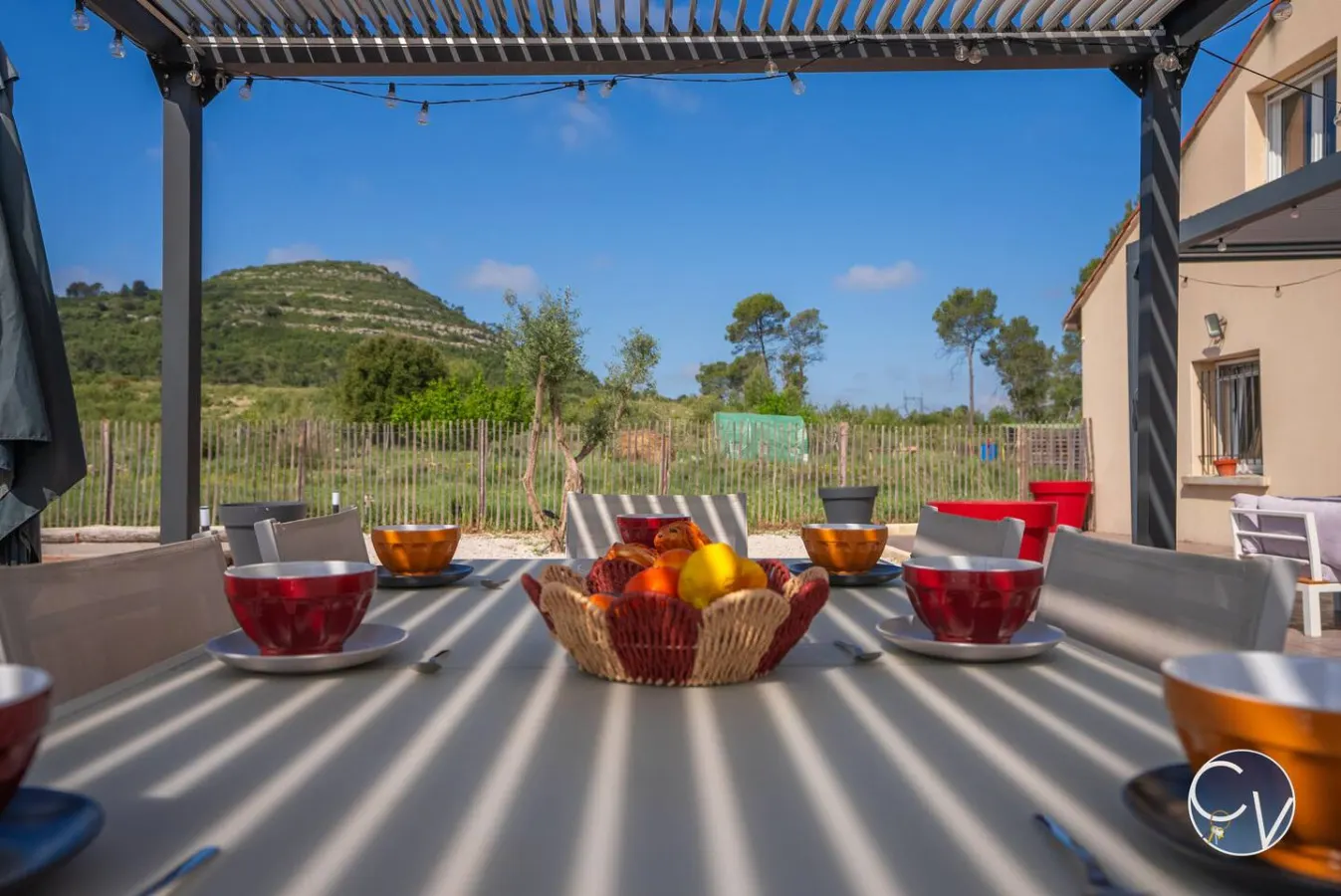 Villa familiale · Piscine privée · Vue panoramique — photo 3