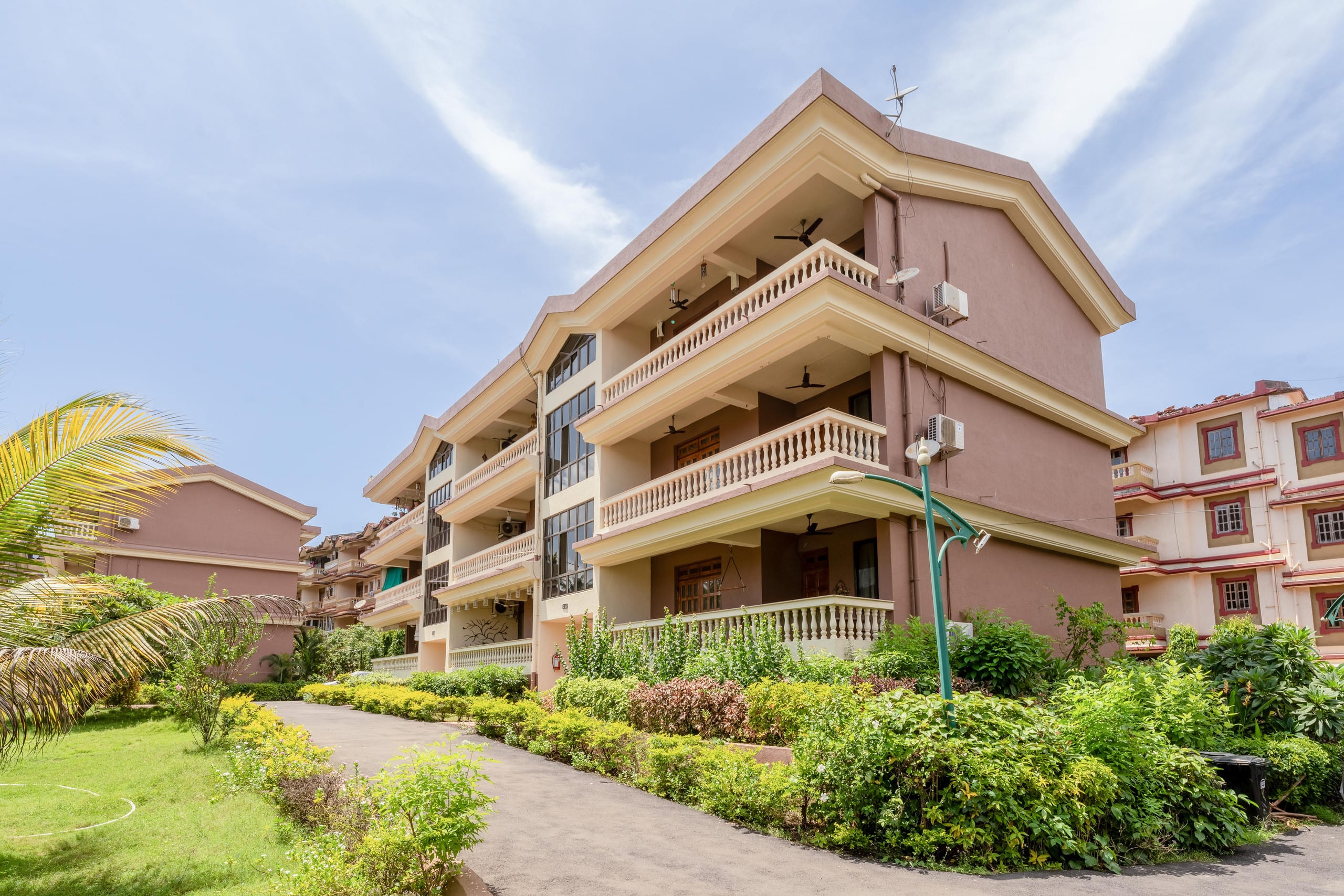 Staymaster WFH| Swimming Pool | 5 mins frm beach 7