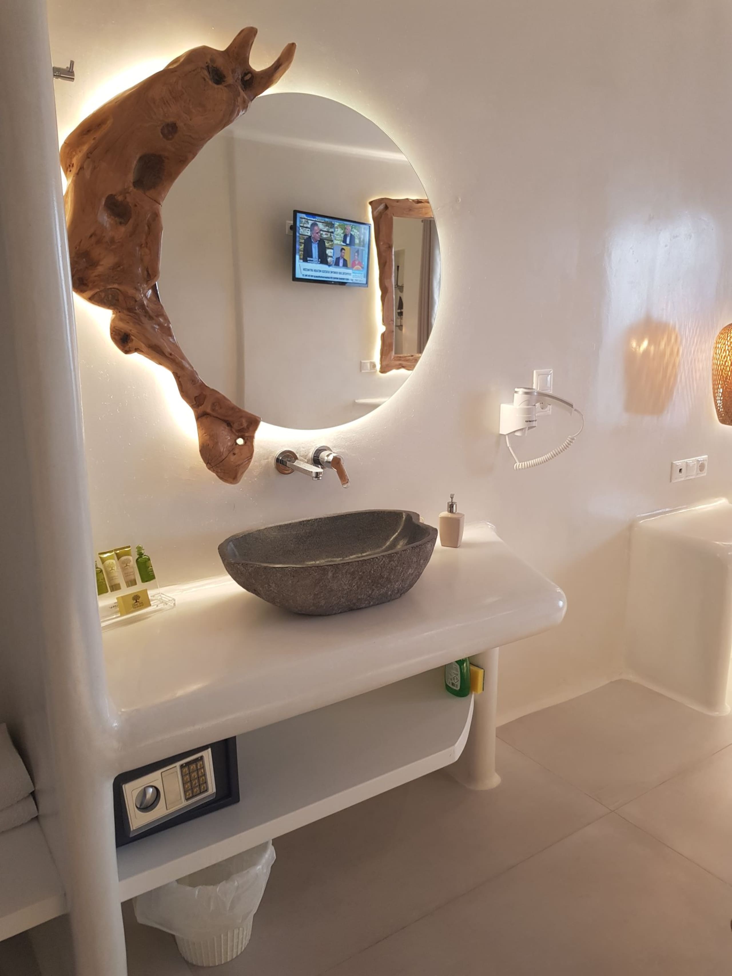 VillaElina cornersuite  for 3 sea view with jakuzi 7