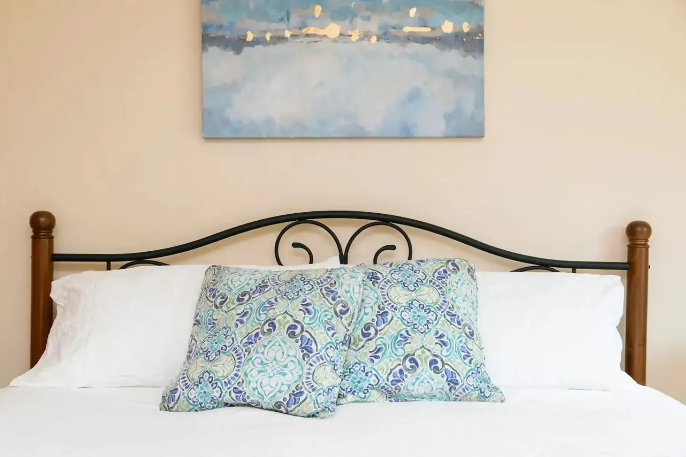 Casa Amore -2BR- AC & FREE Driveway parking 12