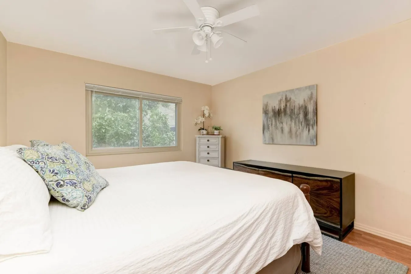 Casa Amore -2BR- AC & FREE Driveway parking 8