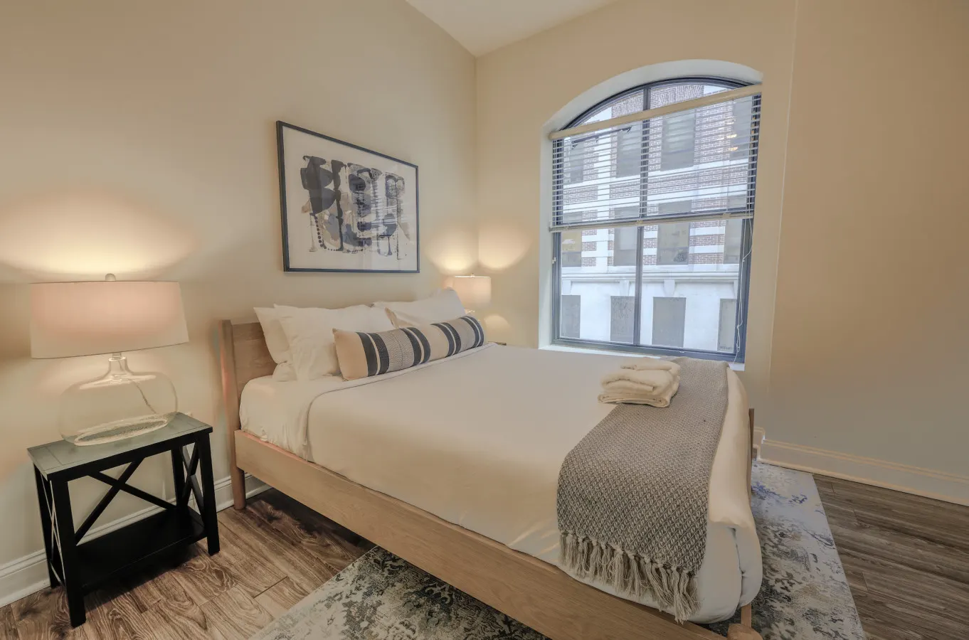 Lavish FIDI 2br/2ba Close to everything! 10