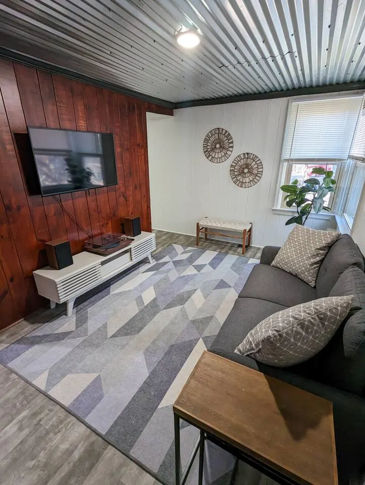 Minimalist Style Home in Downtown JC - #12 11