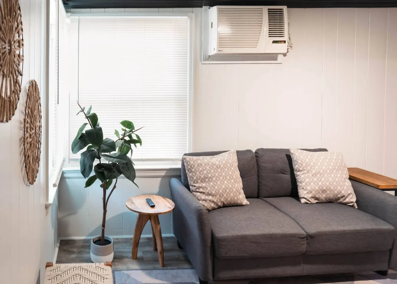 Minimalist Style Home in Downtown JC - #12 16