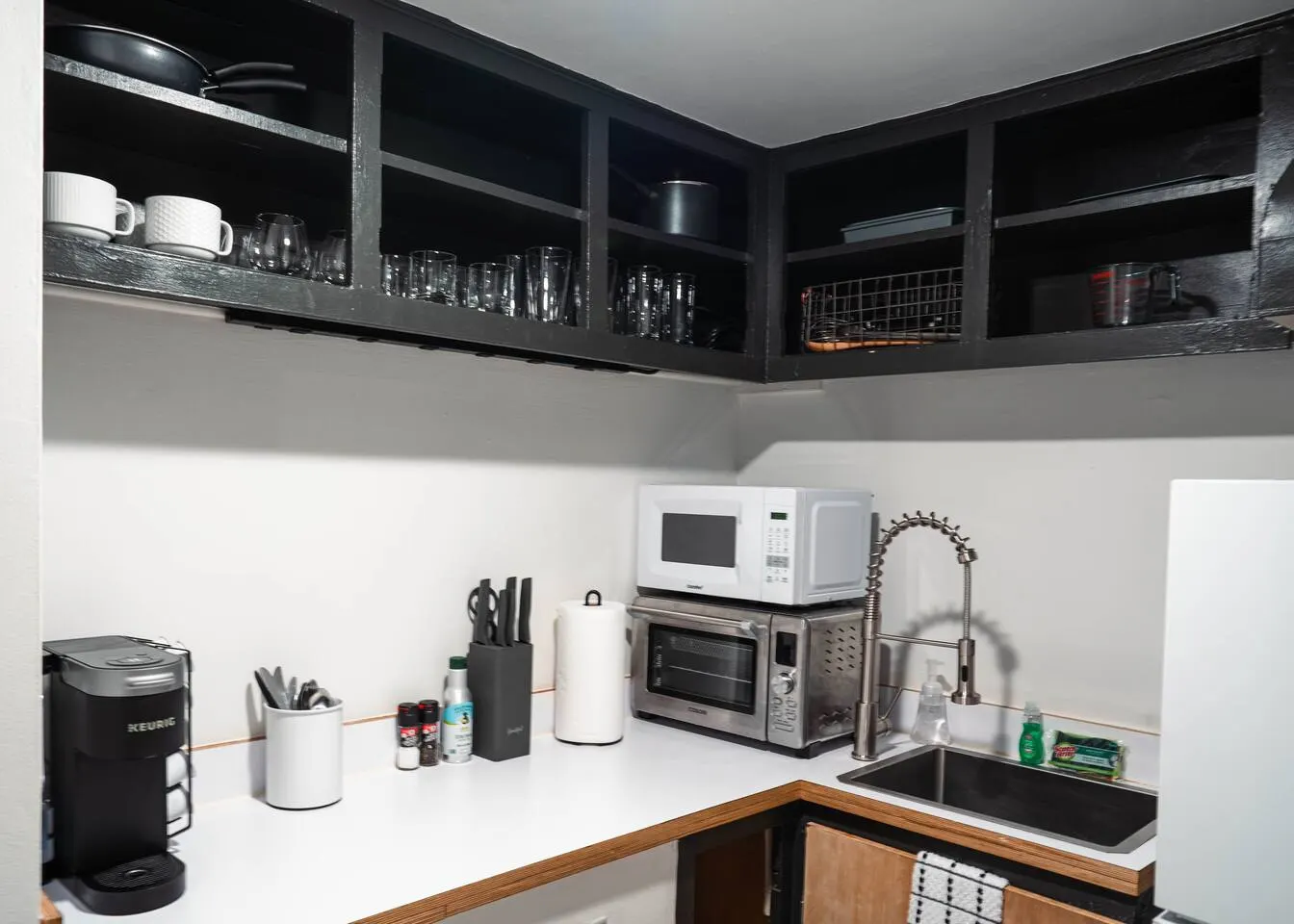 Minimalist Style Home in Downtown JC - #12 — photo 5