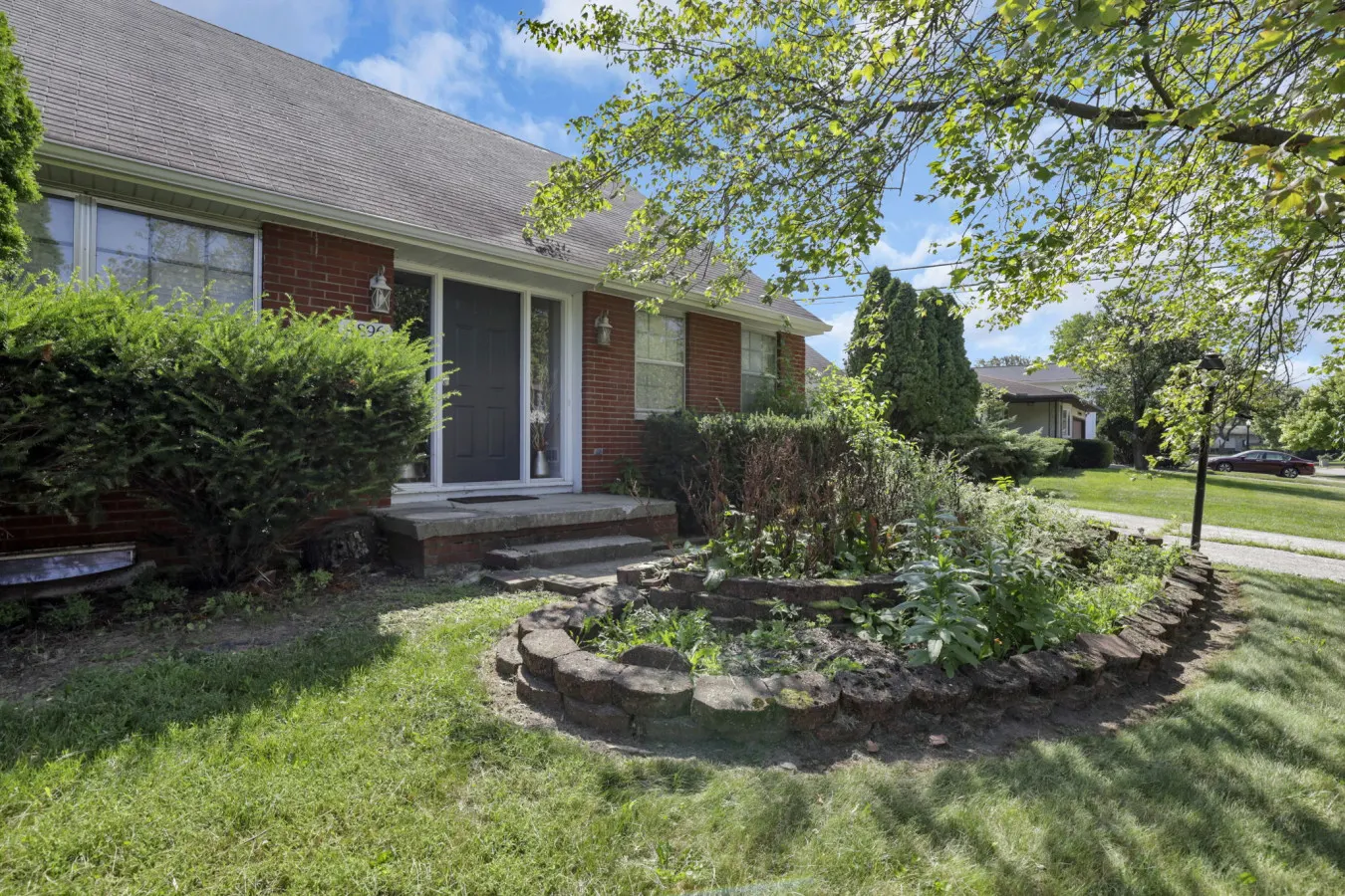 Columbus Central Cottage 1
