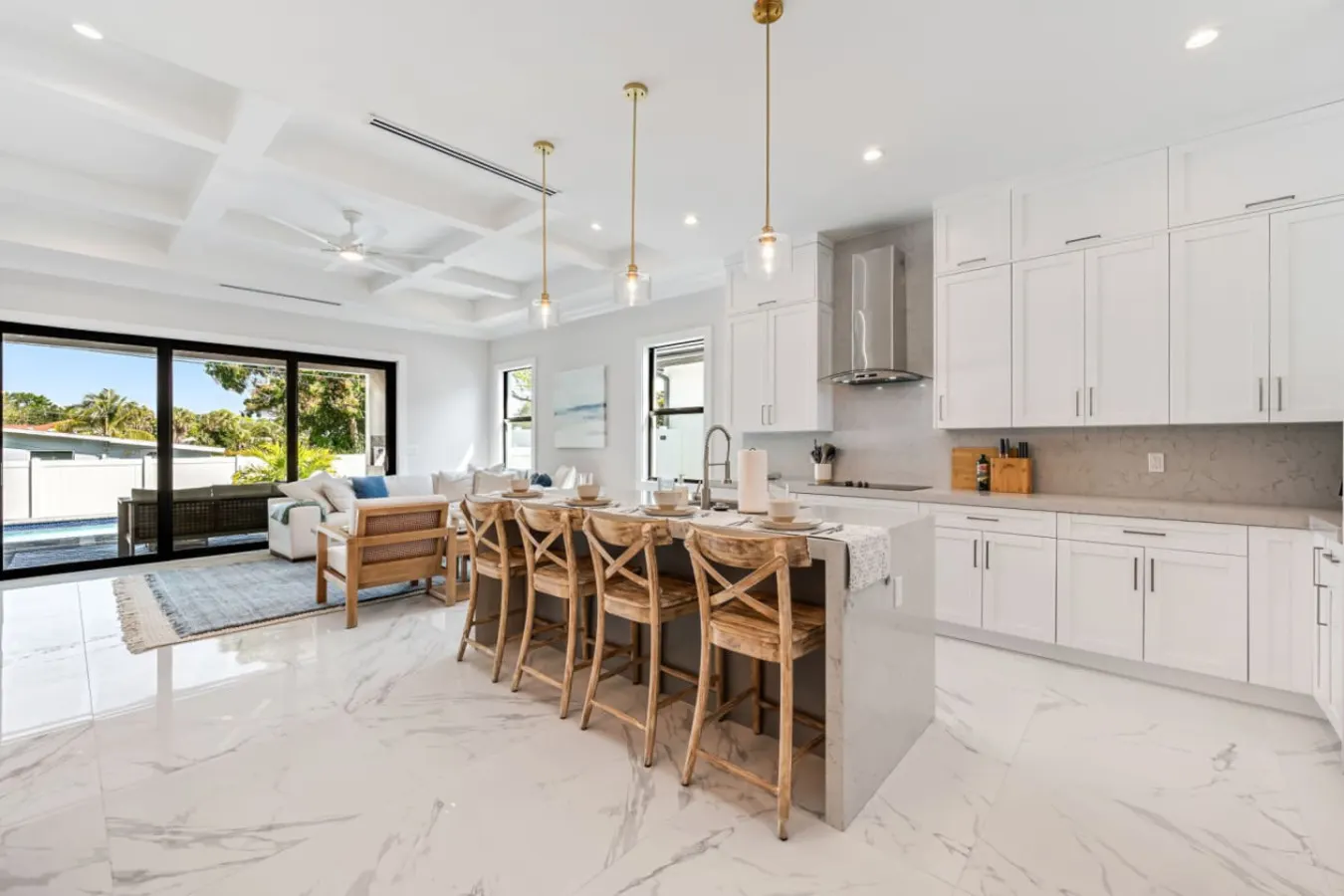 Buggy's Beach House 10
