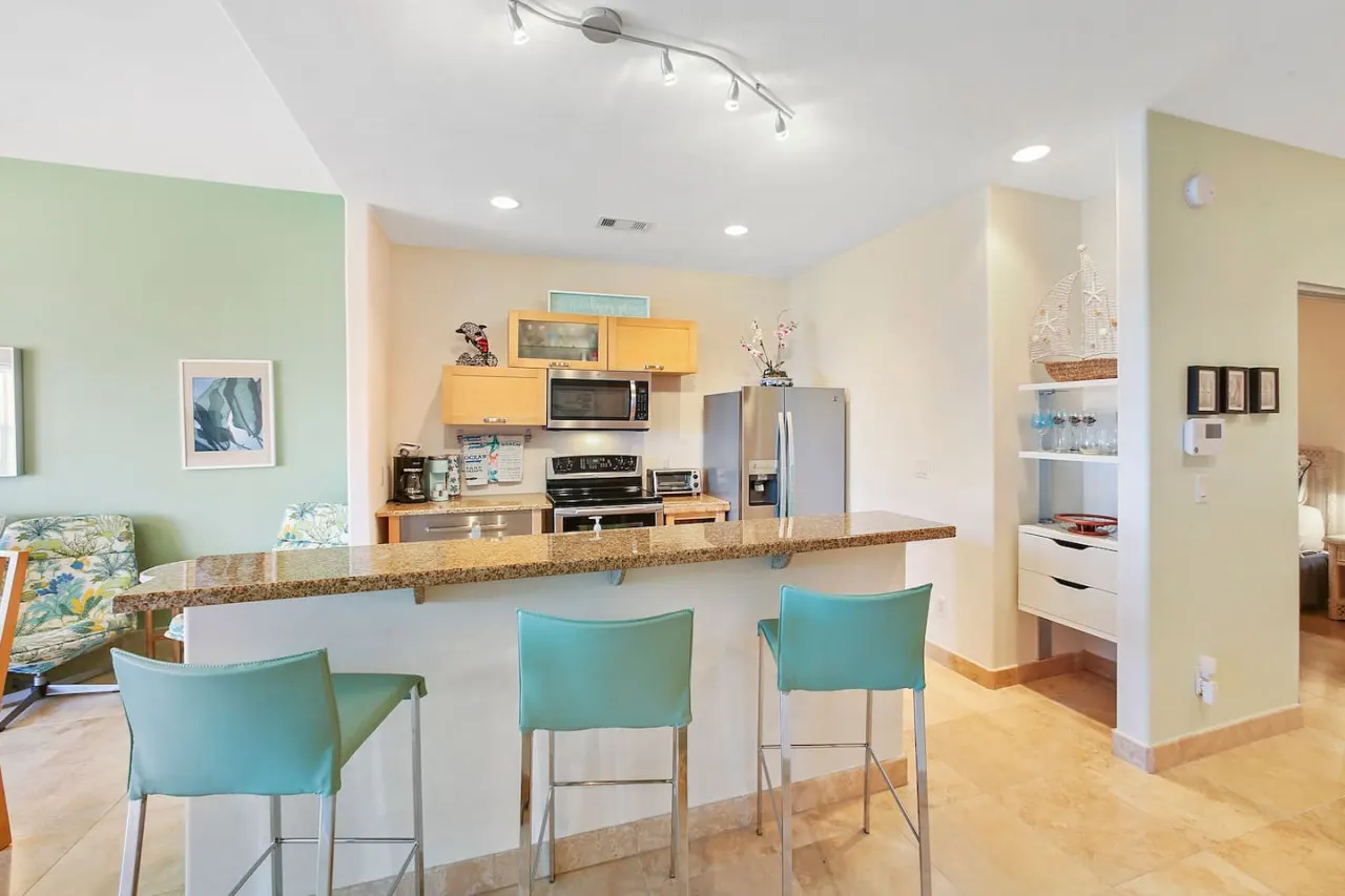 Oceanside Escape Ocean View Pool 3 Bedrooms 6