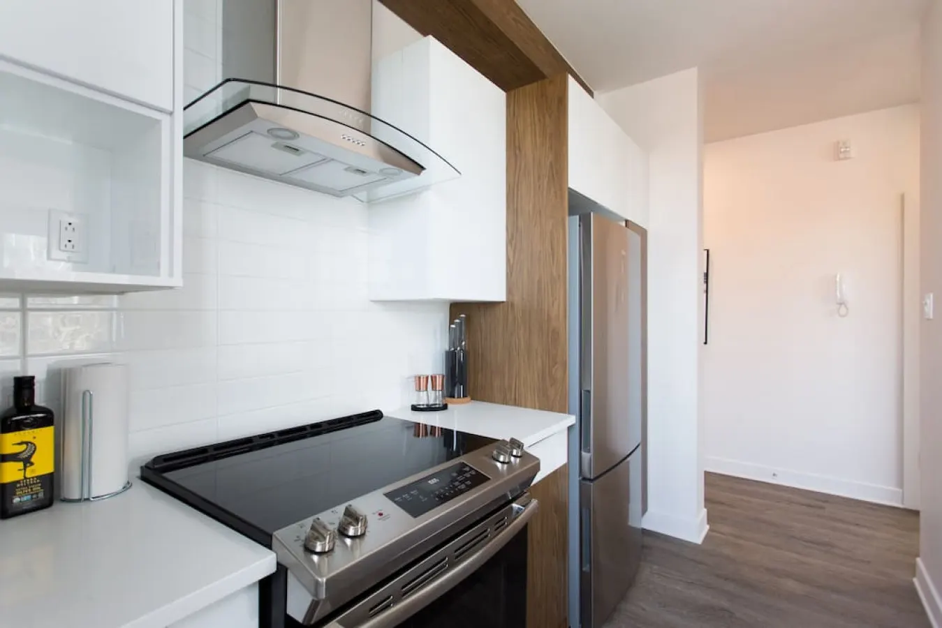 Mile End - Stunning 1 Bedroom in Mile End - Unit 301 13