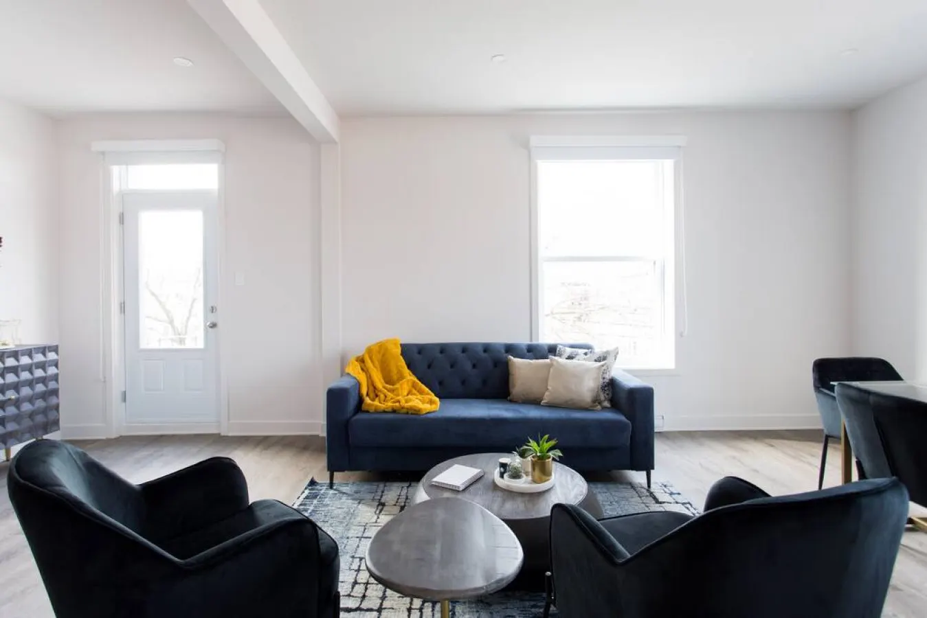 Mile End - Stunning 1 Bedroom in Mile End - Unit 301 3