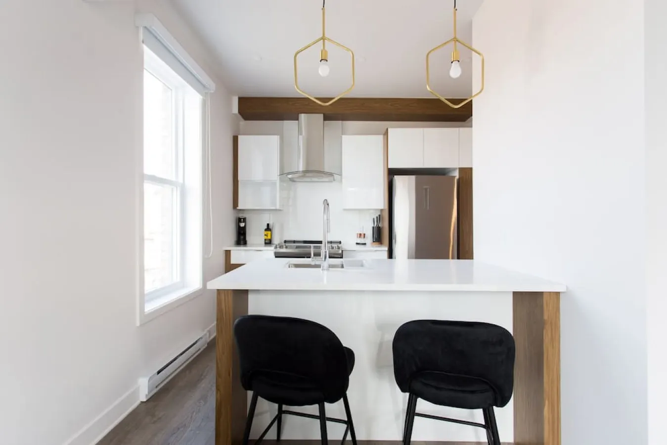 Mile End - Stunning 1 Bedroom in Mile End - Unit 301 6