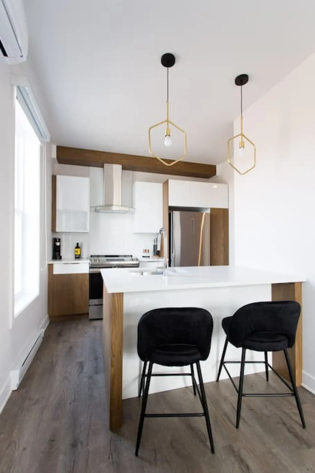 Mile End - Stunning 1 Bedroom in Mile End - Unit 301 7