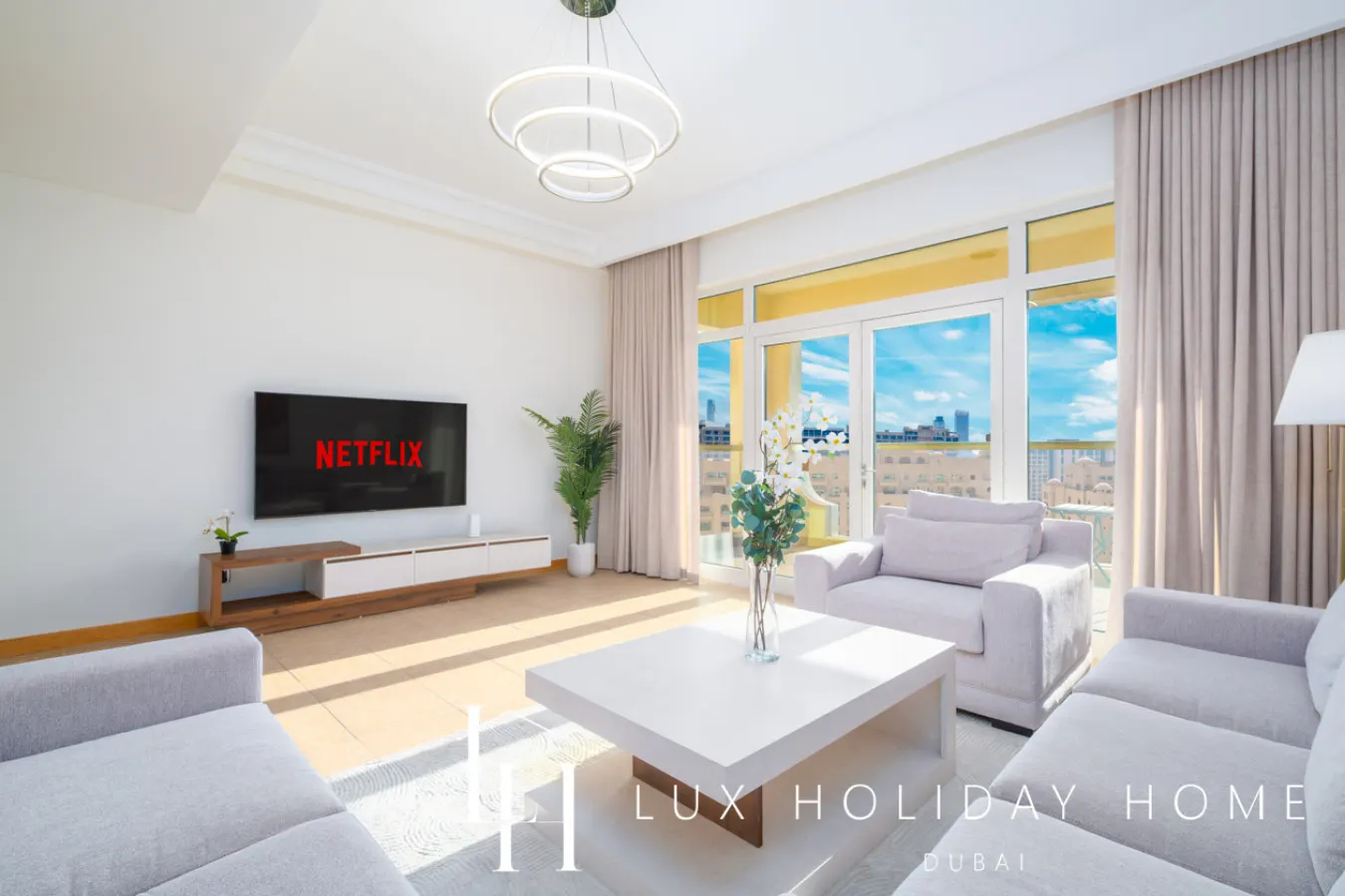 LUX | The Palm Island Shoreline Suite