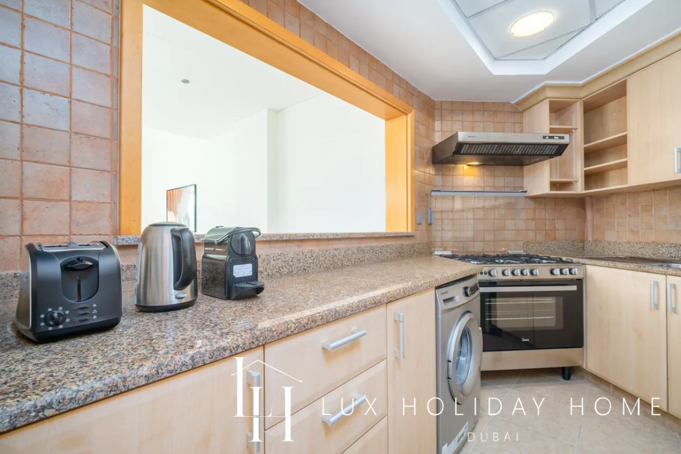LUX The Palm Island Shoreline Suite 12