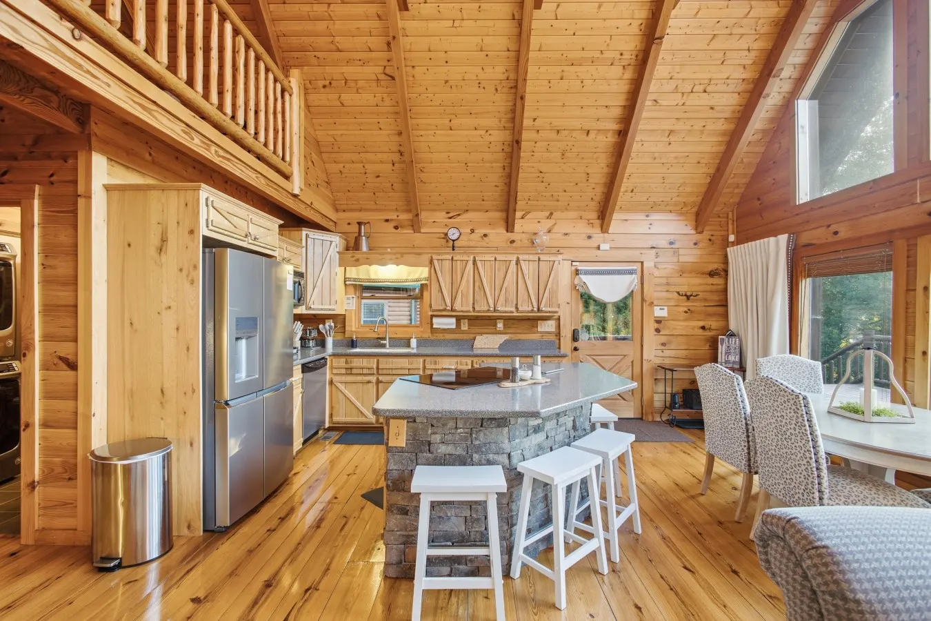 Lakefront Haven 19