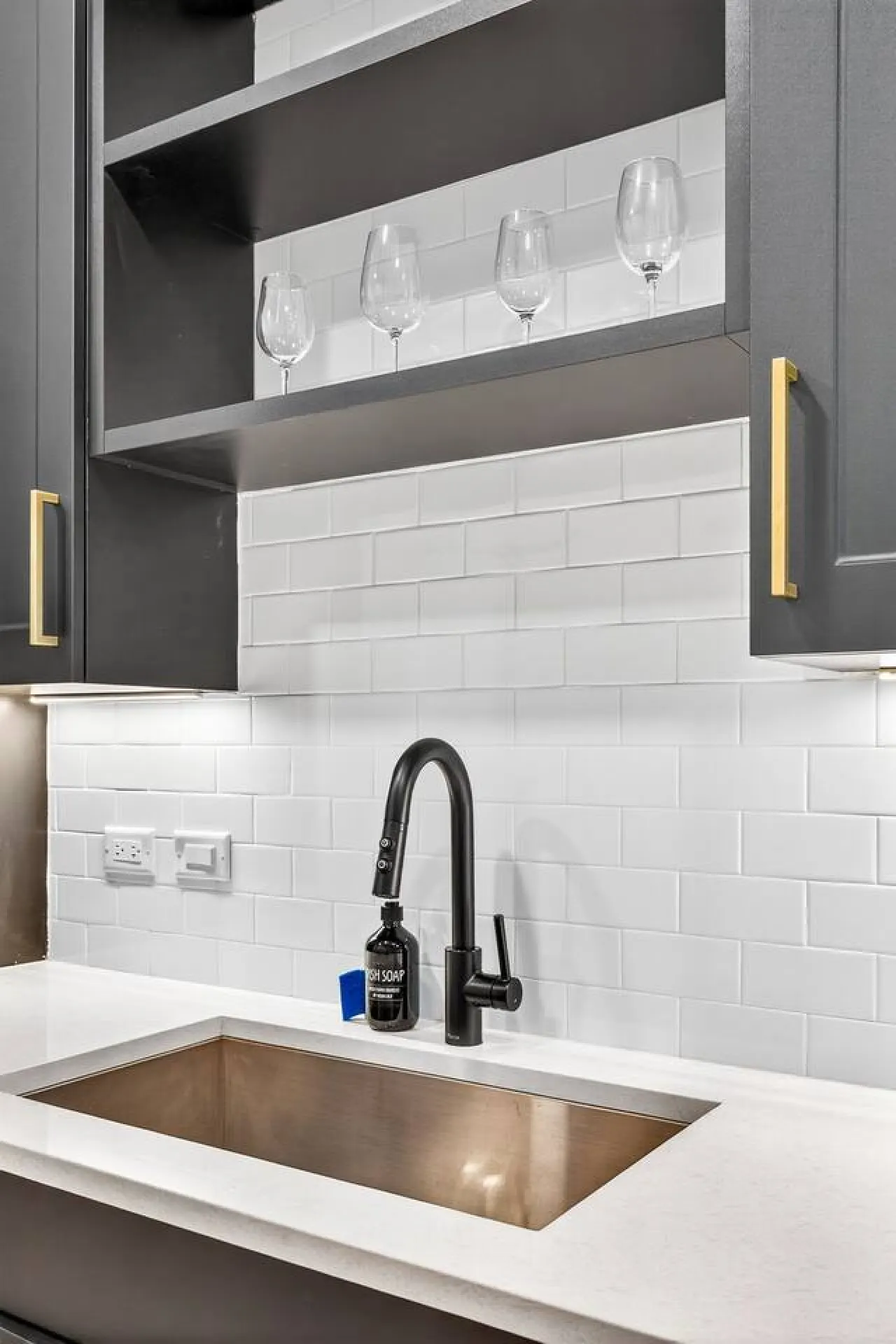 Stylish 1BR in Heart of Midtown Tampa 13