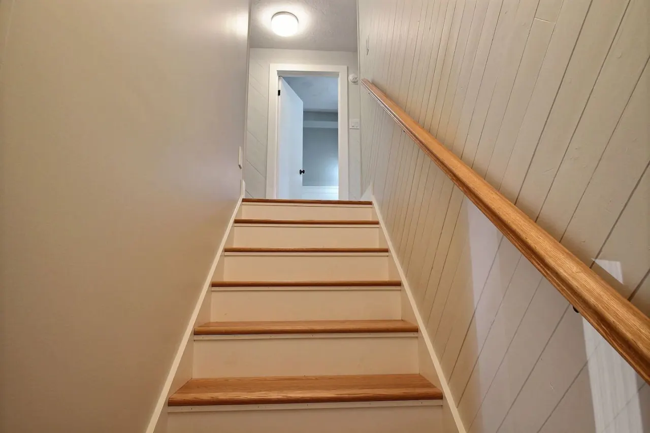 Black Barn Family Beach House 19