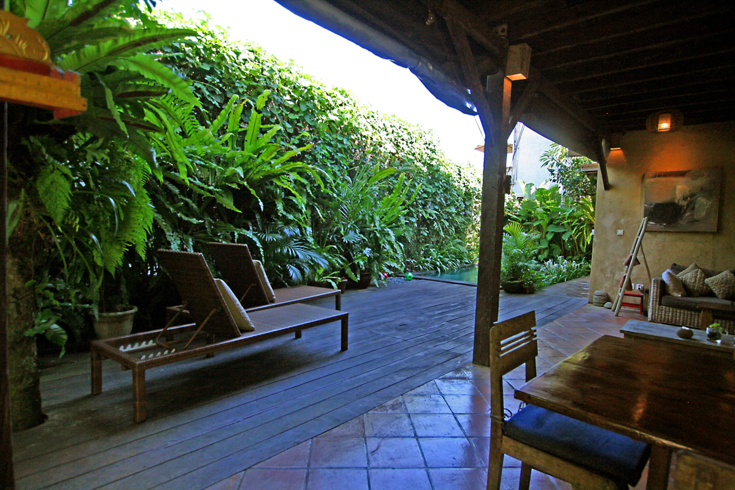 Noka House: Wabi-sabi Artist Eco Villa in Ubud 22