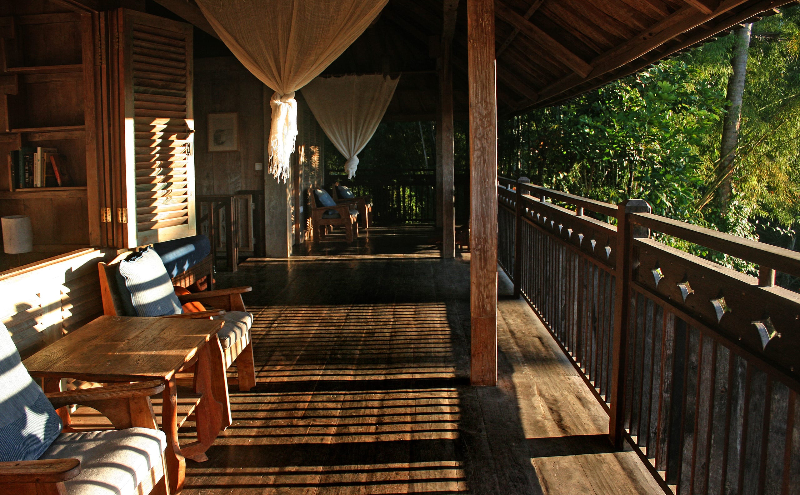 Noka House: Wabi-sabi Artist Eco Villa in Ubud 16