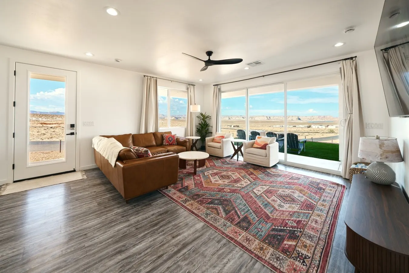 Lake Powell Views, Hot Tub, Game Room, Kayaks 9