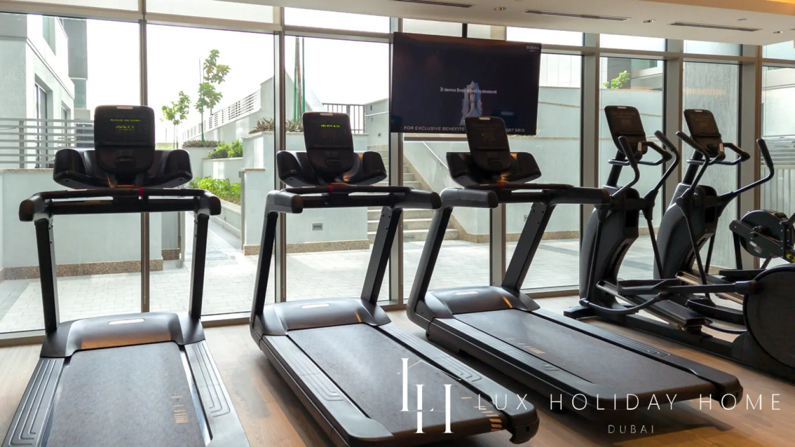 LUX The Executive Sobha Suite 2 18