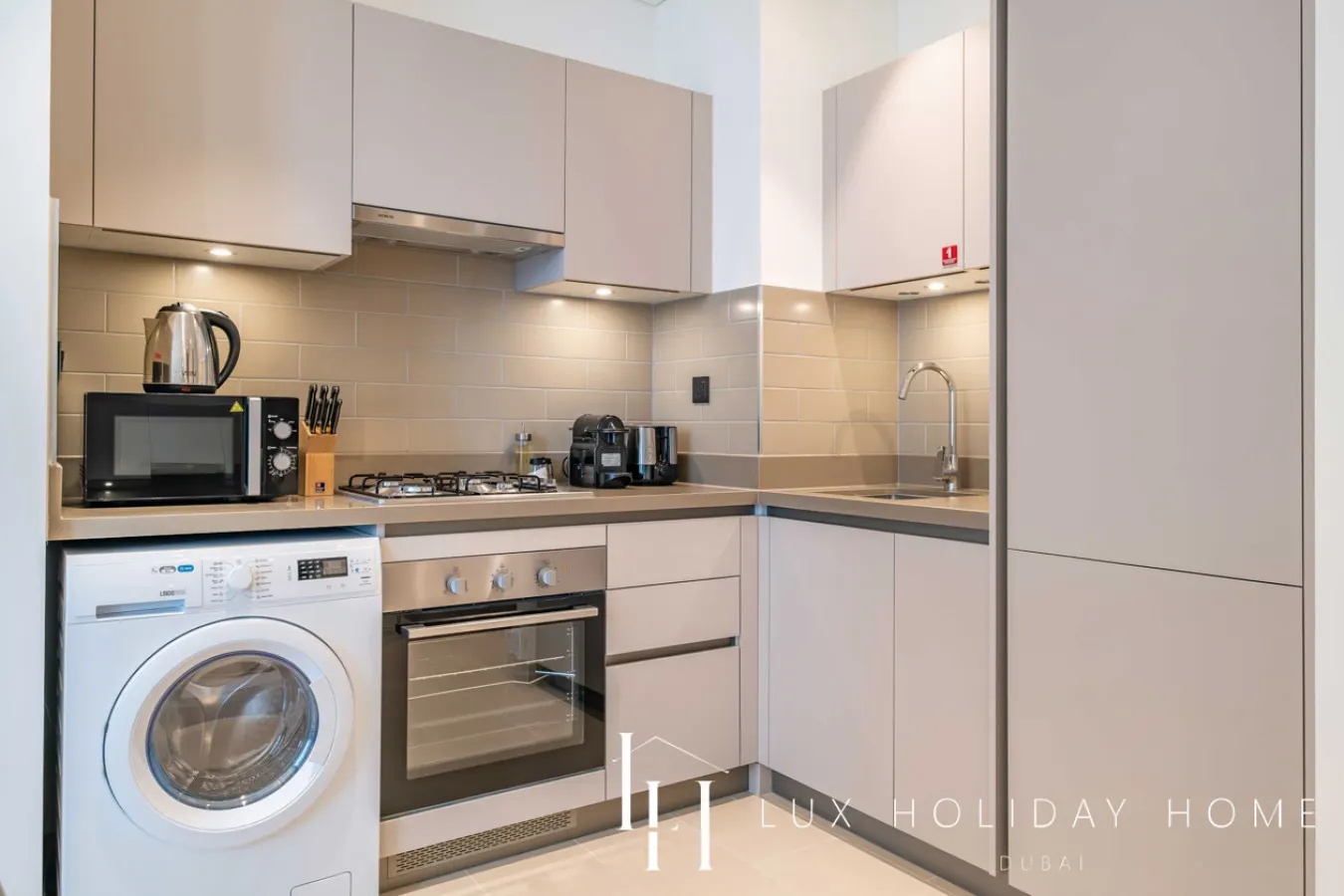 LUX The Executive Sobha Suite 2 6