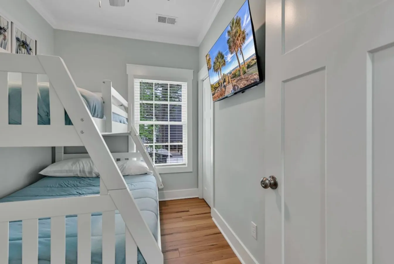 Ocean Lakes New Build Steps to Beach & Balcony 12