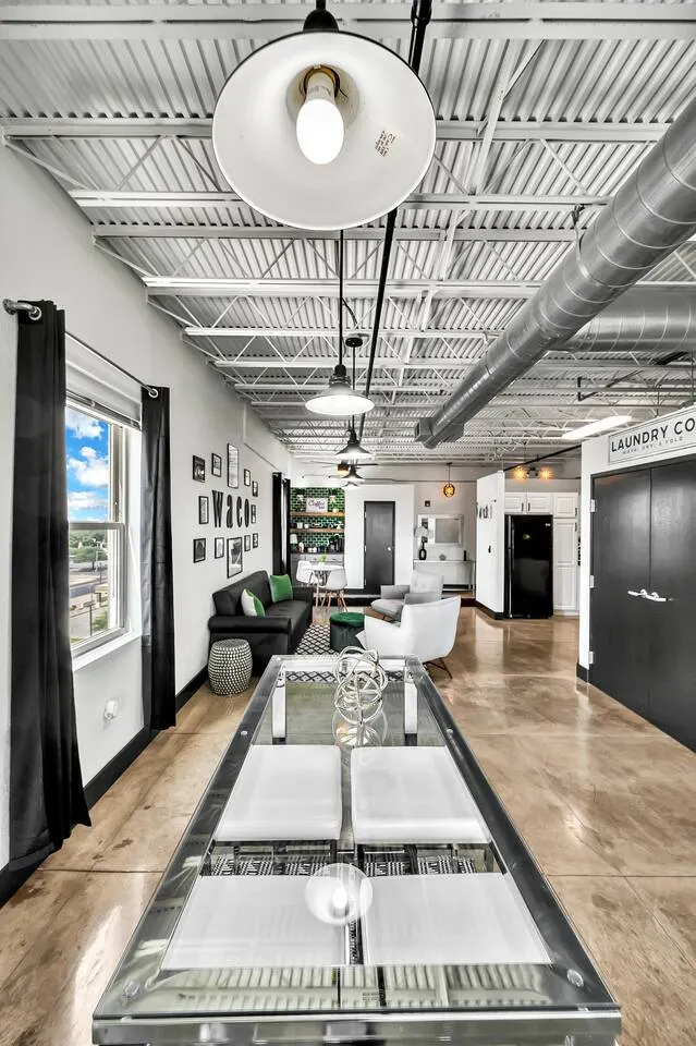 Silos Studio 7