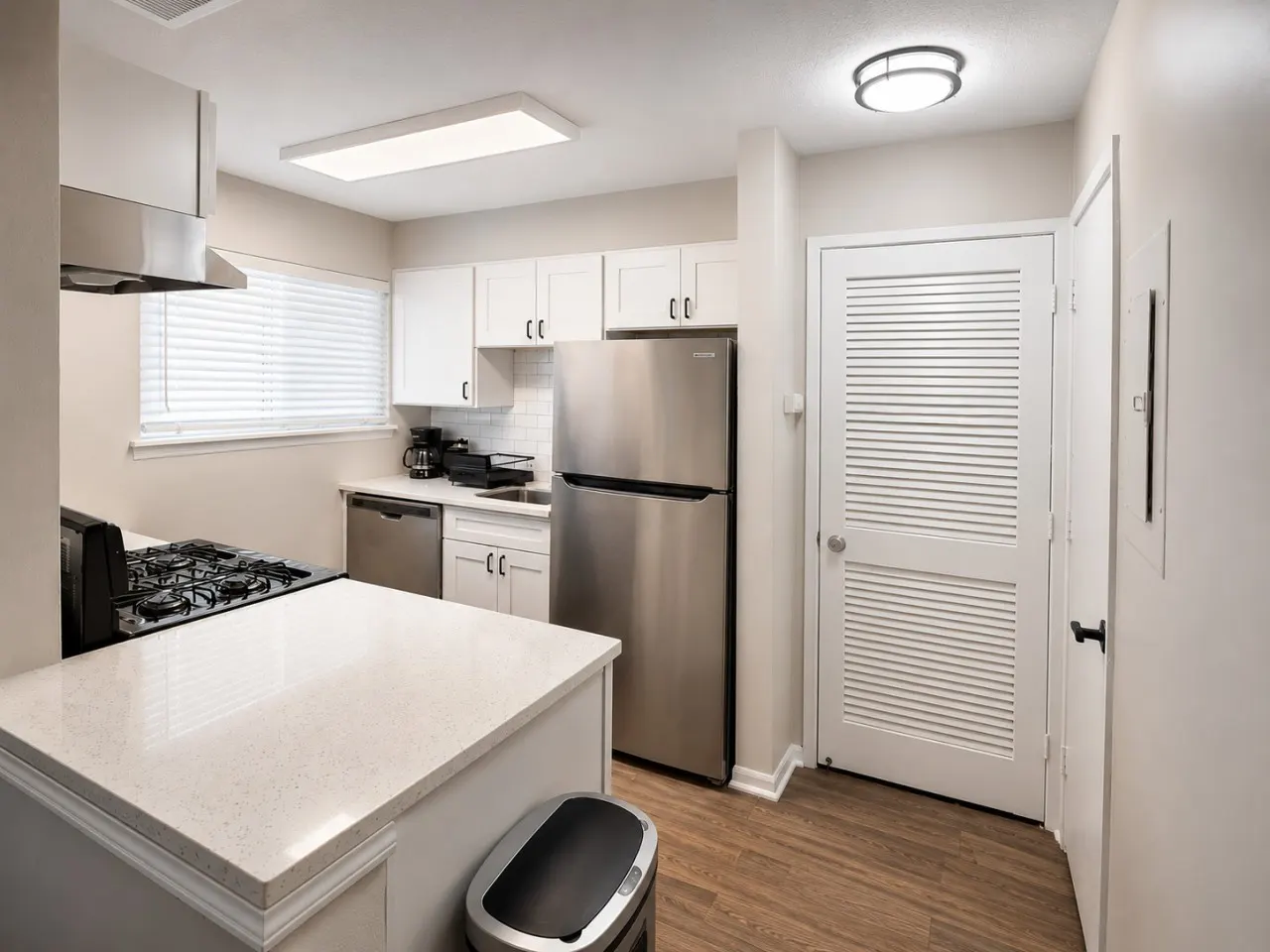 Peaceful 2BR Townhome Near Birmingham 9