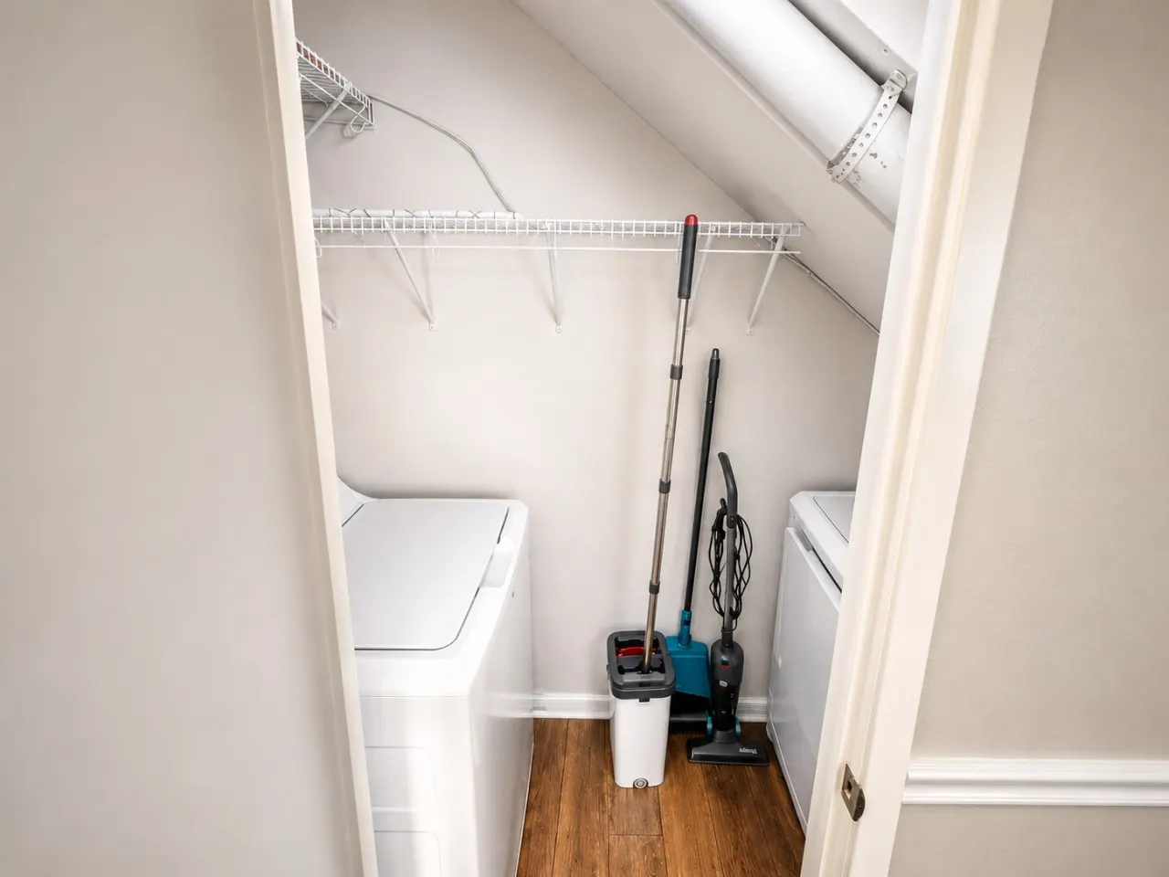 Peaceful 2BR Townhome Near Birmingham 10