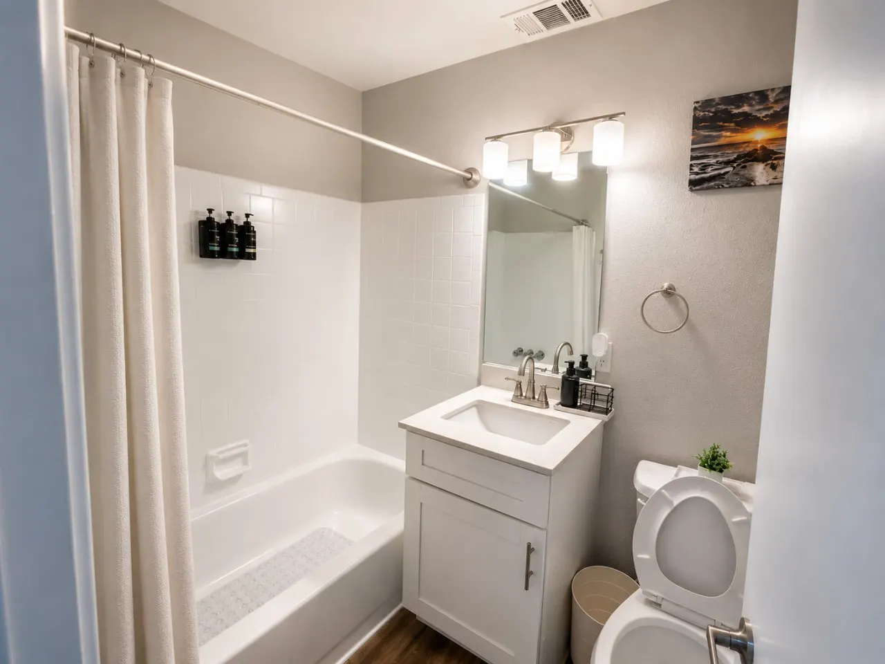 Peaceful 2BR Townhome Near Birmingham 16
