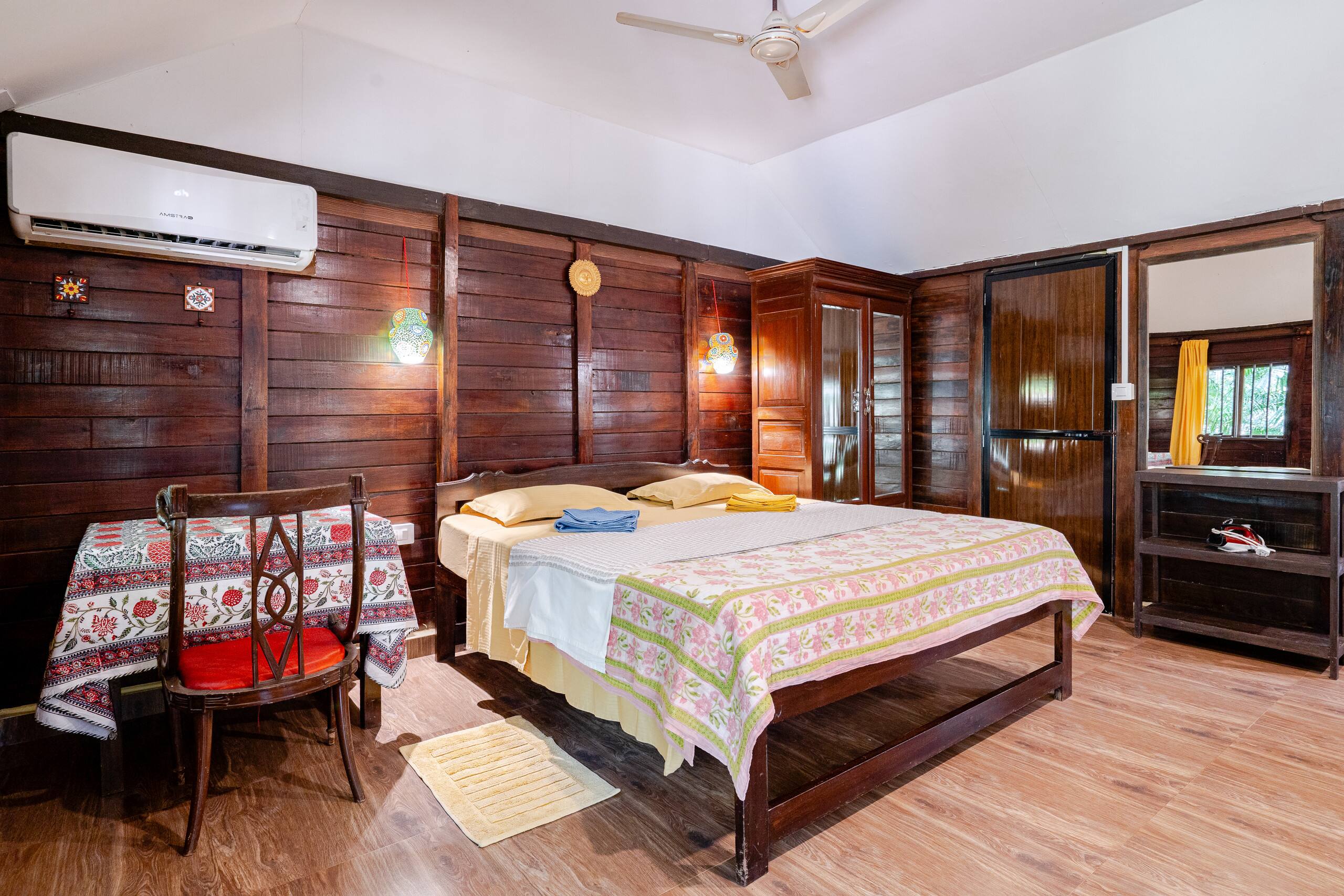 Spacious Wooden Cottage 50 meter from sea 16