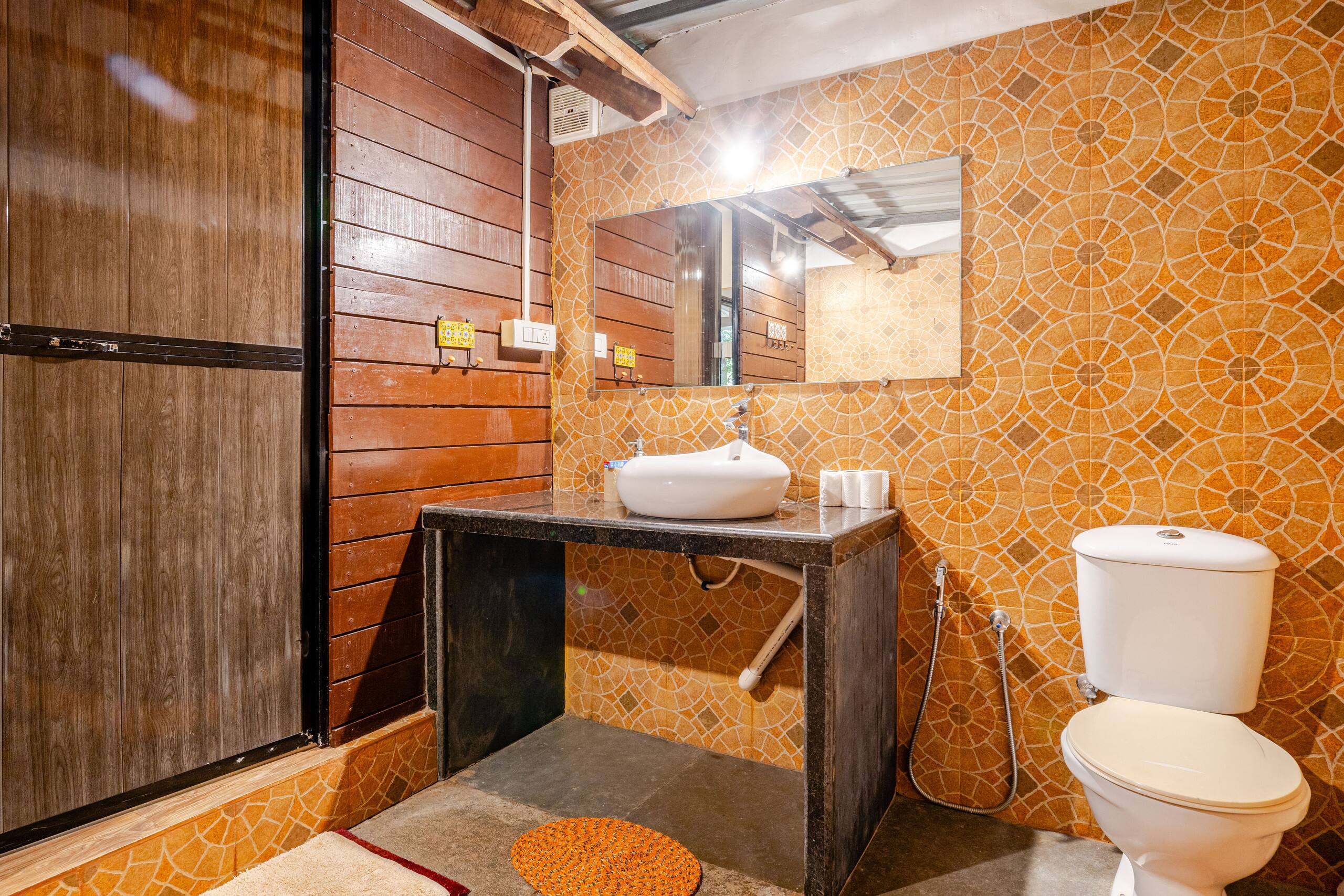 Spacious Wooden Cottage 50 meter from sea 23