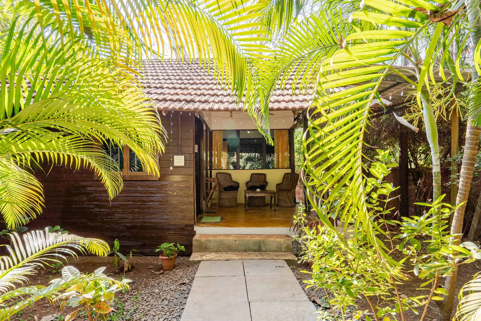 Spacious Wooden Cottage 50 meter from sea 2