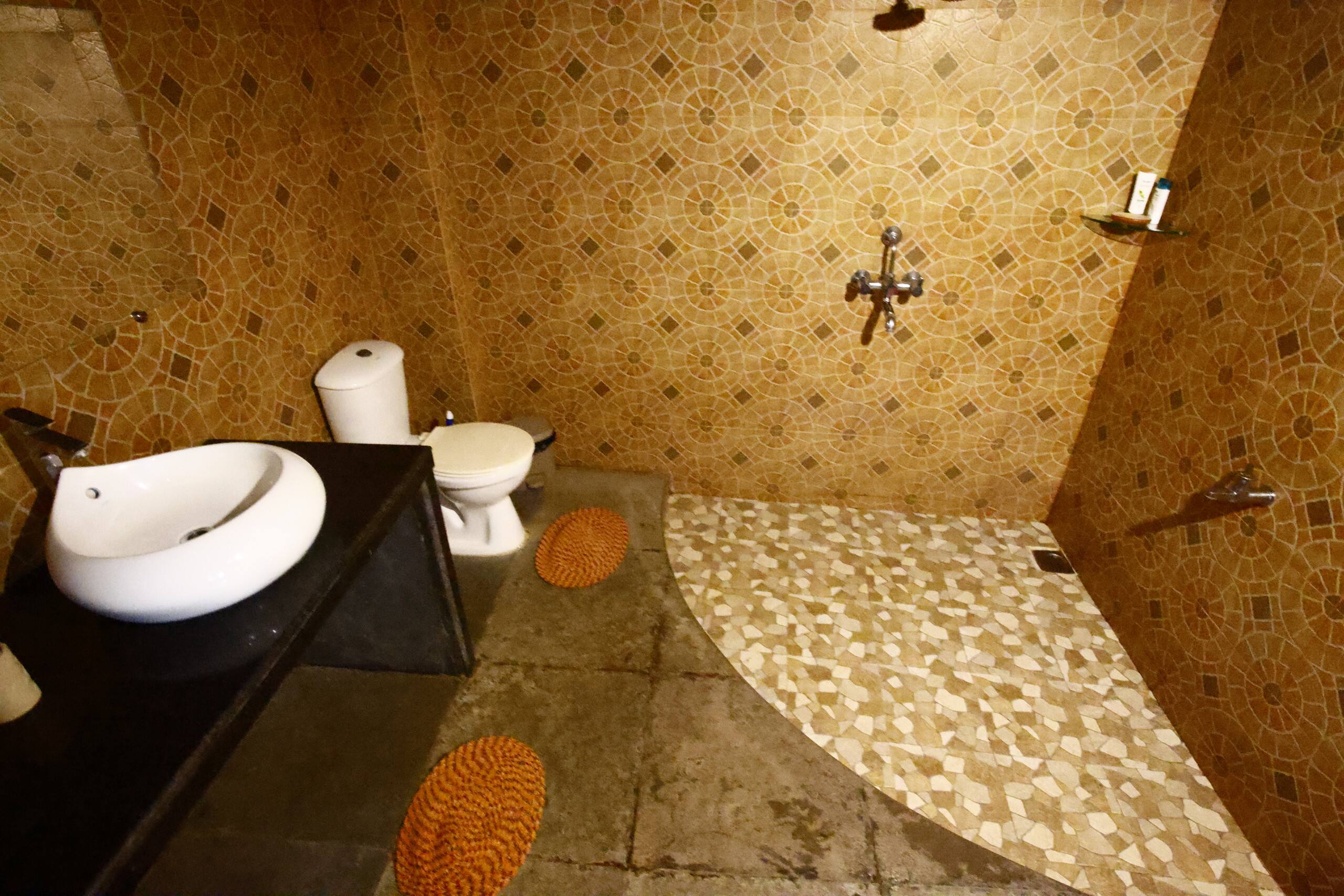 Spacious Wooden Cottage 50 meter from sea 21