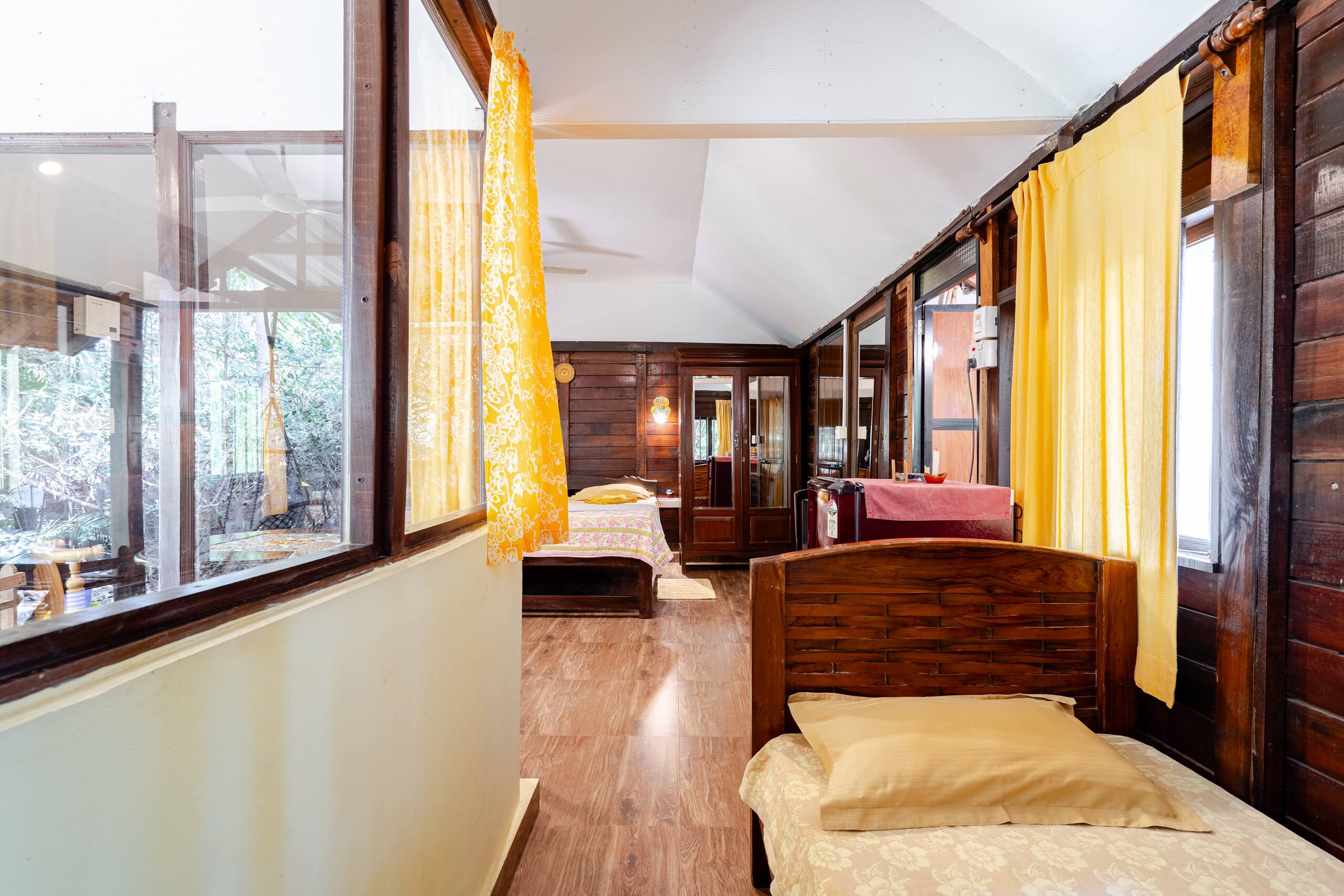 Spacious Wooden Cottage 50 meter from sea 18