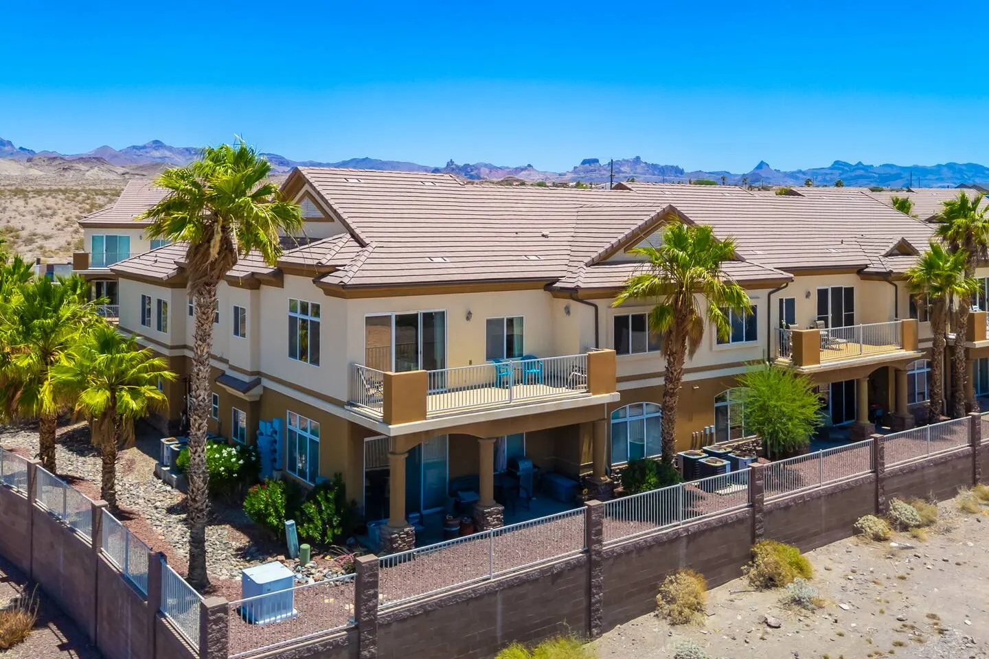 Minutes to Casinos 3 bd Condo Pool Sleeps 8 2