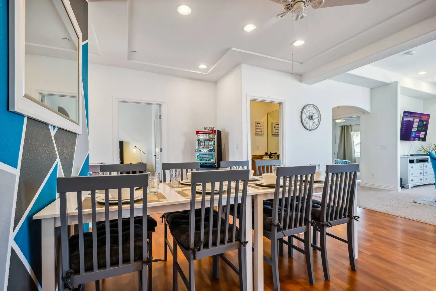 Minutes to Casinos 3 bd Condo Pool Sleeps 8 12