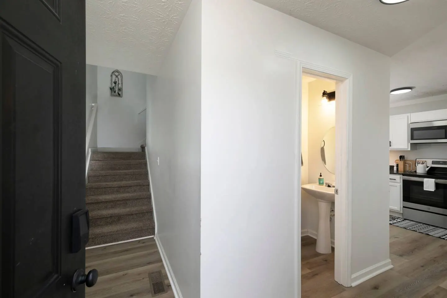 Bright Townhome with THREE KING-SIZE beds 17