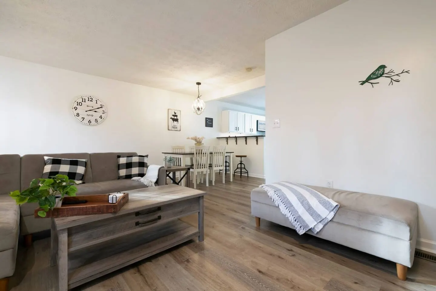 Bright Townhome with THREE KING-SIZE beds 7