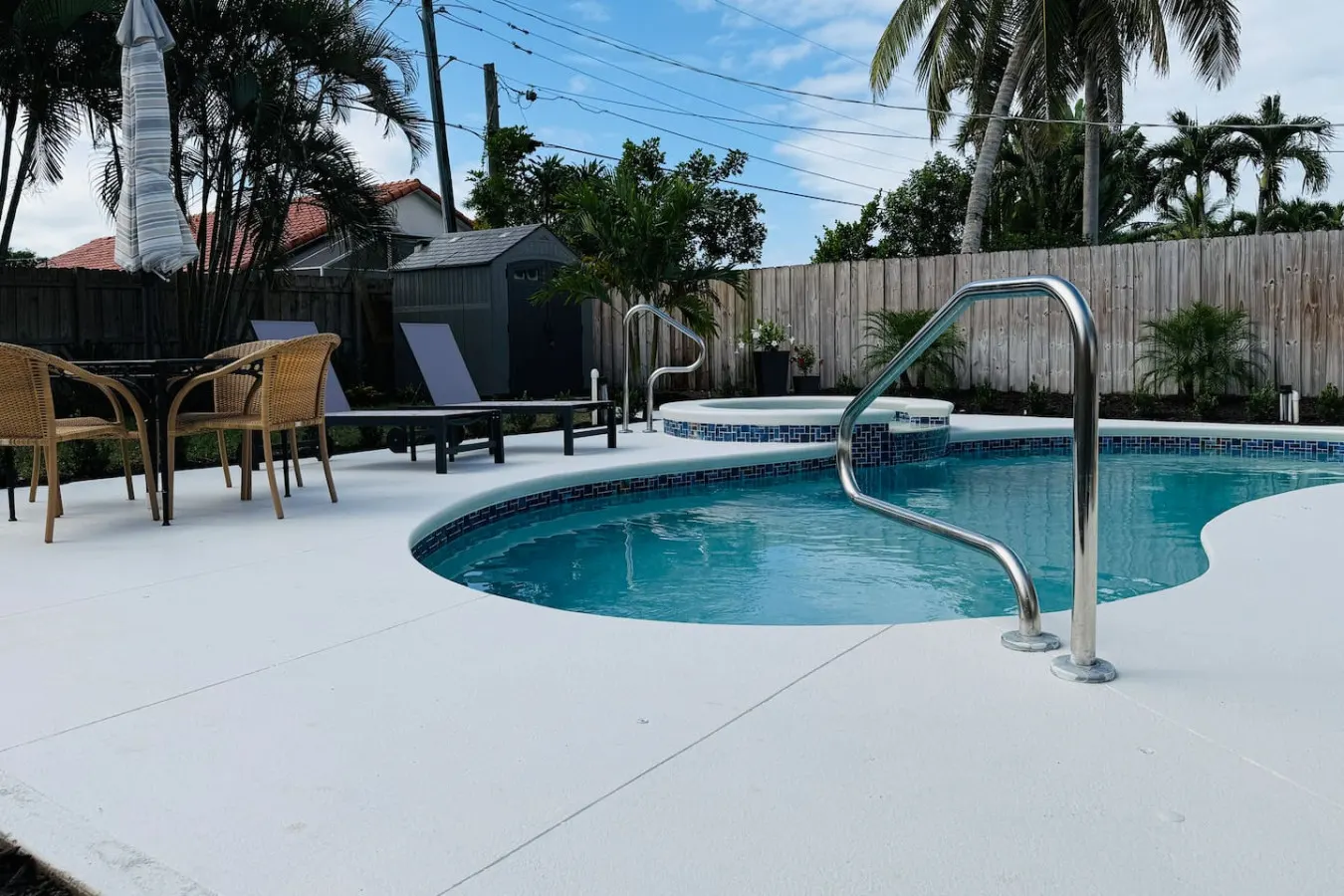 Naples Beach Bungalow 3